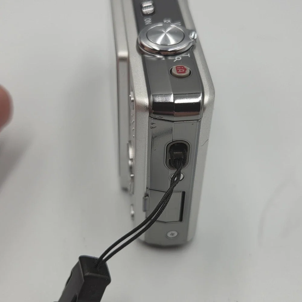 Japan Import Panasonic Lumix DMC-FS7 10MP Digital Camera Silver Leica Lens Teste